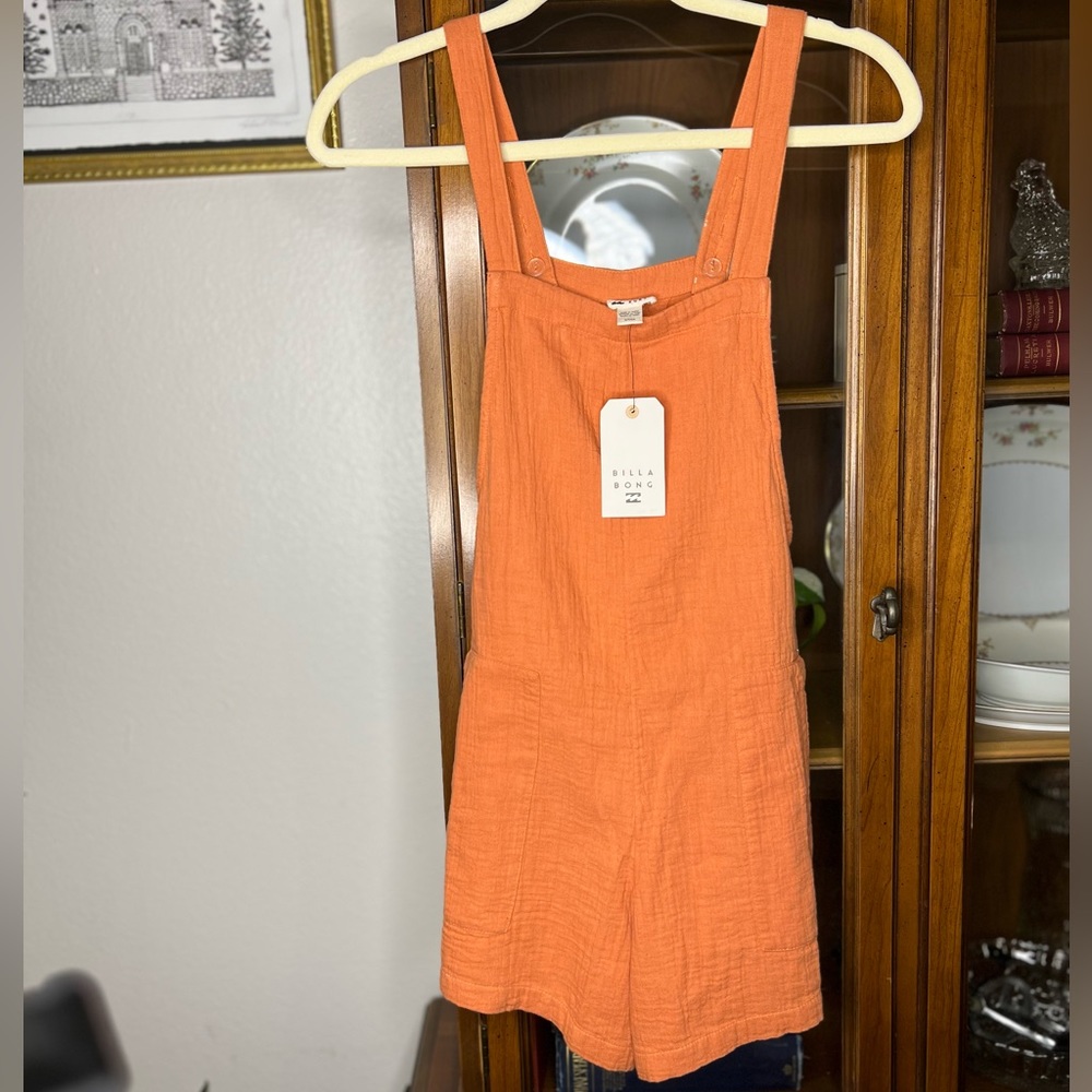 Billabong beach crush romper size small
